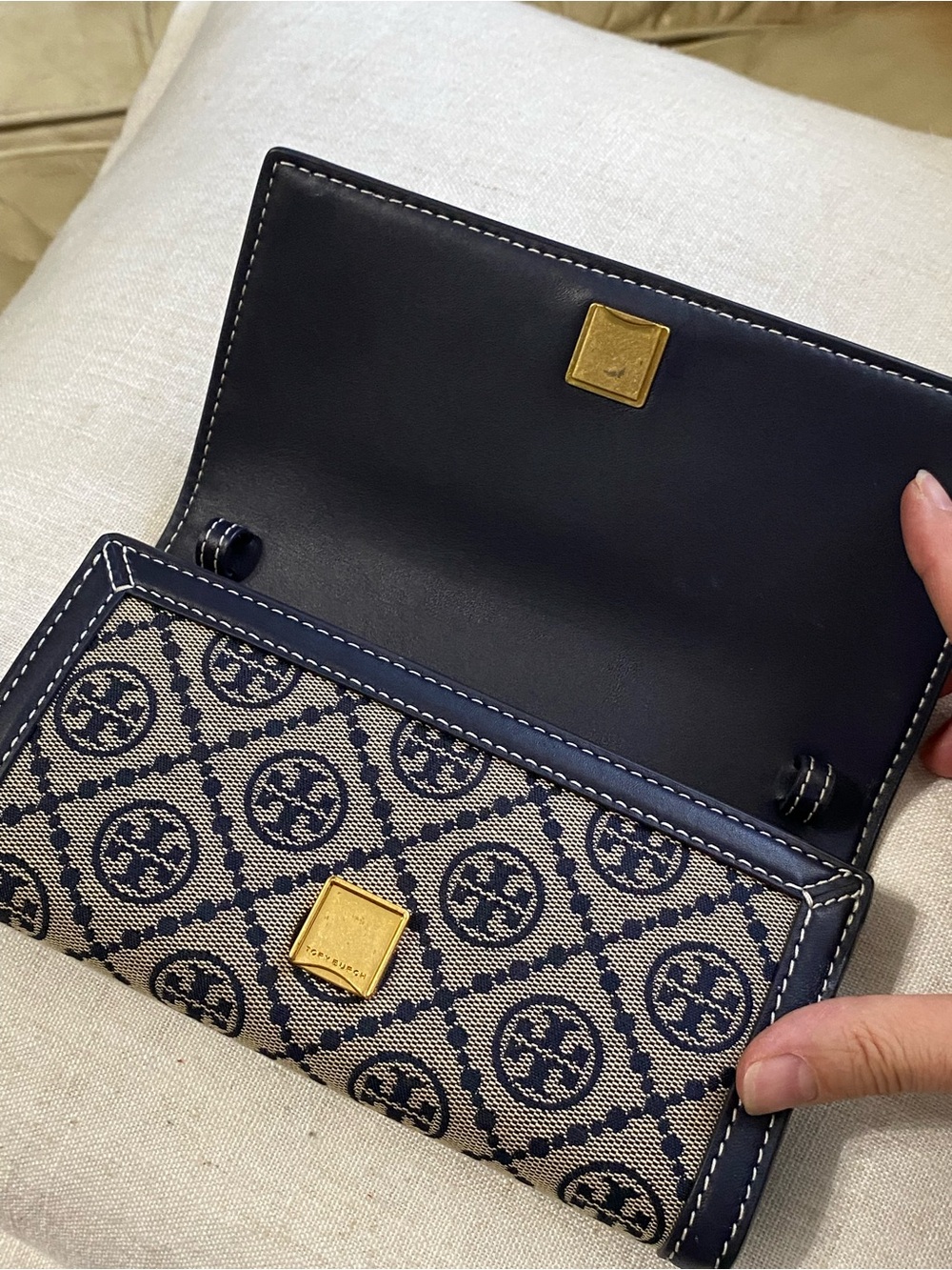 Authentic Tory Burch T-Monogram Jacquard Wallet Clutch Navy Yellow - Picture 7 of 13